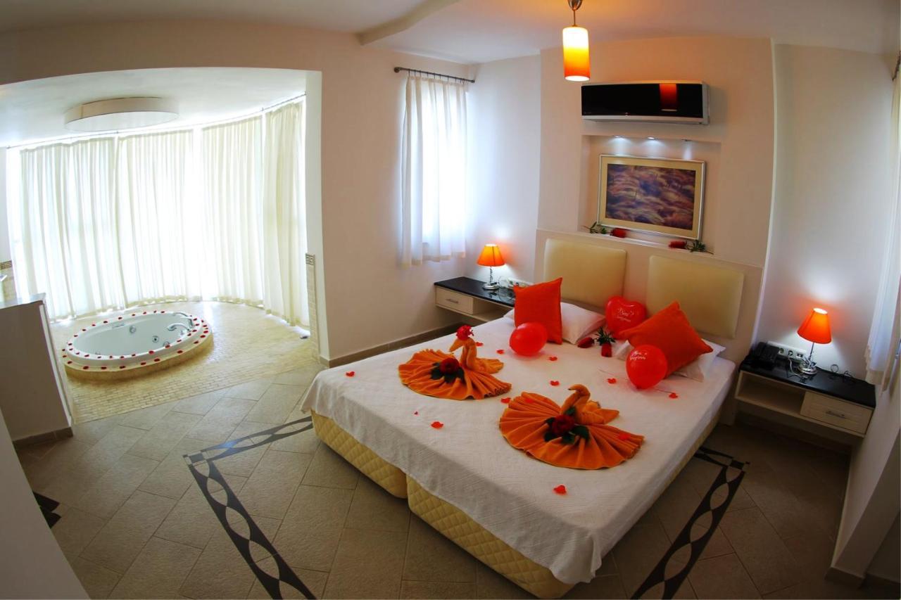 Golden Life Heights Deluxe Suite Hotel - Adult Only Oludeniz Exterior foto